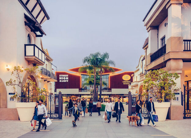 Centro Commerciale Puglia Village